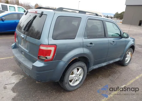 2011 Ford Escape Xlt z USA, uszkodzony, nr VIN 1FMCU9D77BKB66919